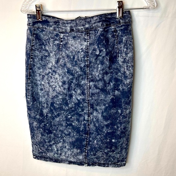Special A Women’s Blue Denim Pencil Skirt Size S Dyed-Blue White Acid-Washed - Picture 1 of 12